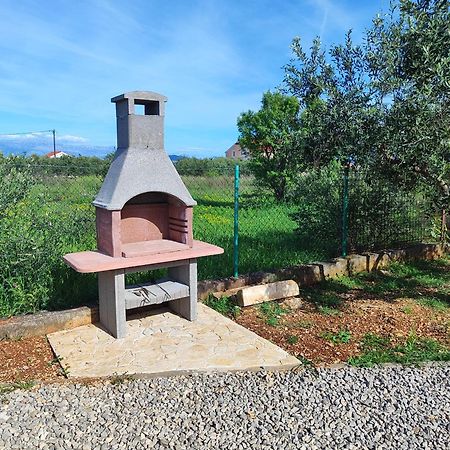 'Olive Grove' Camping House-Near The Beach Divulje المظهر الخارجي الصورة