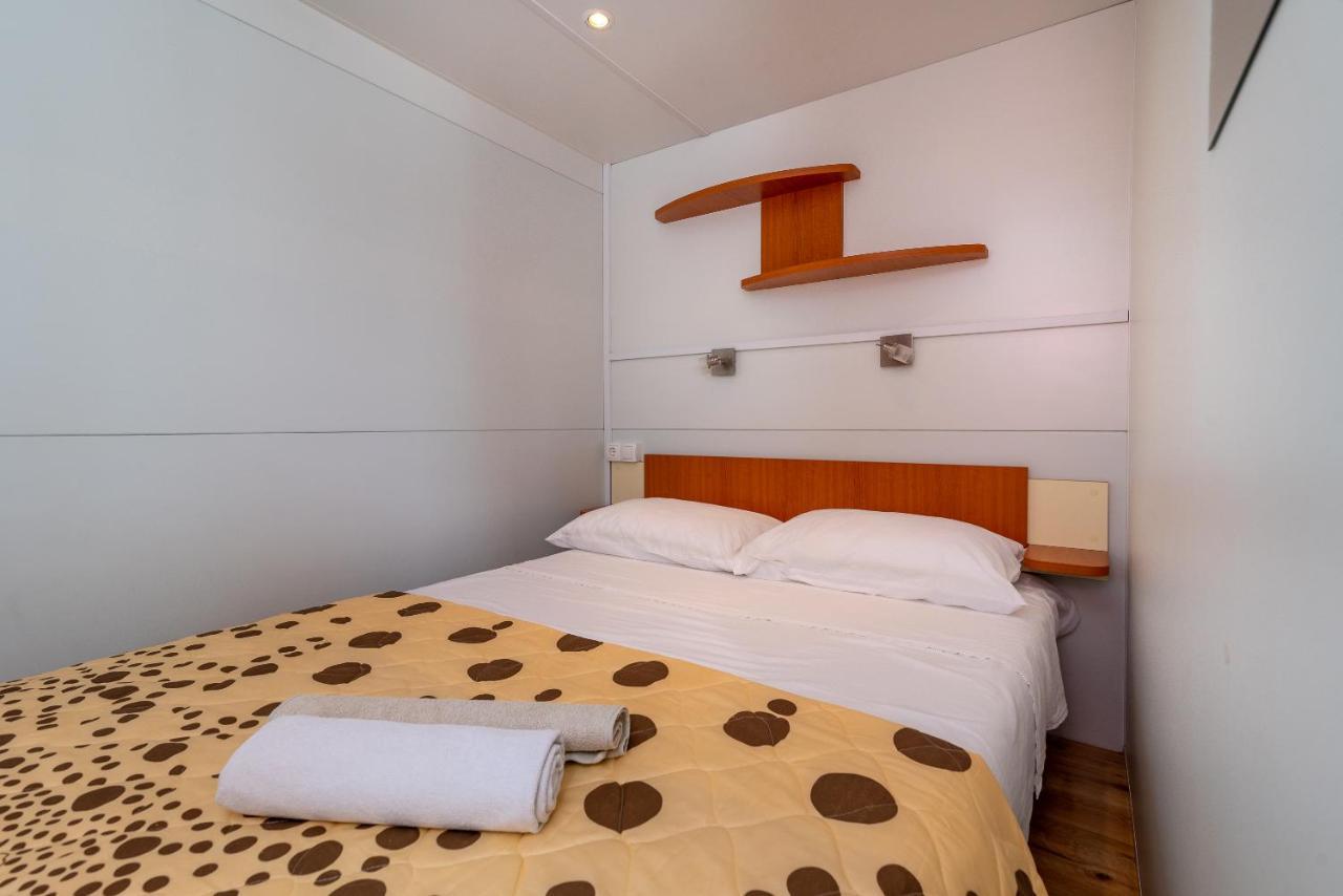 'Olive Grove' Camping House-Near The Beach Divulje المظهر الخارجي الصورة